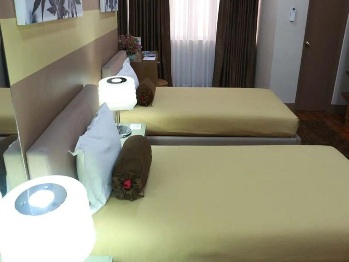 Prince Plaza II Hotel