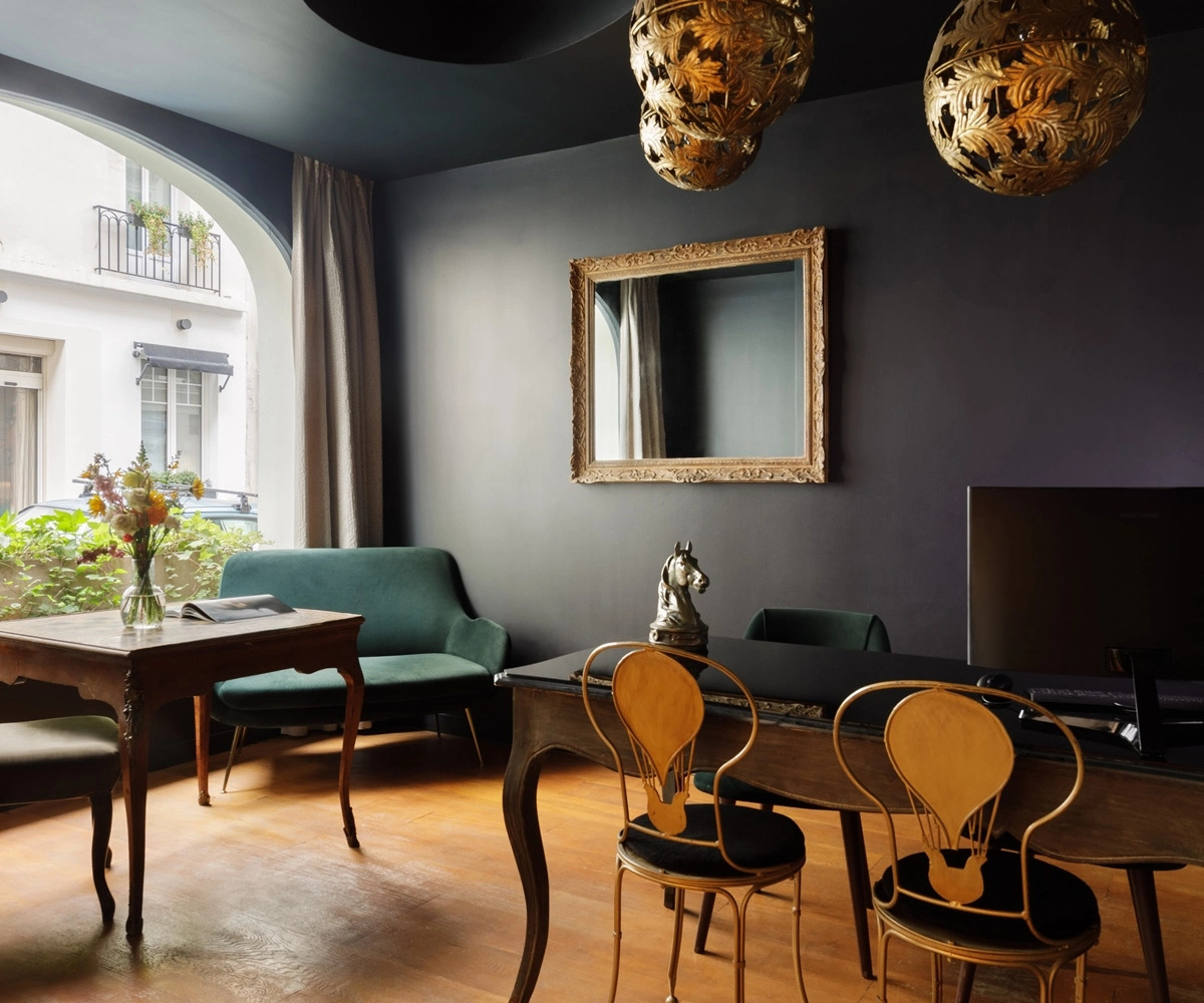 NEWHOTEL REPUBLIQUE (ex Albert's Hotel)