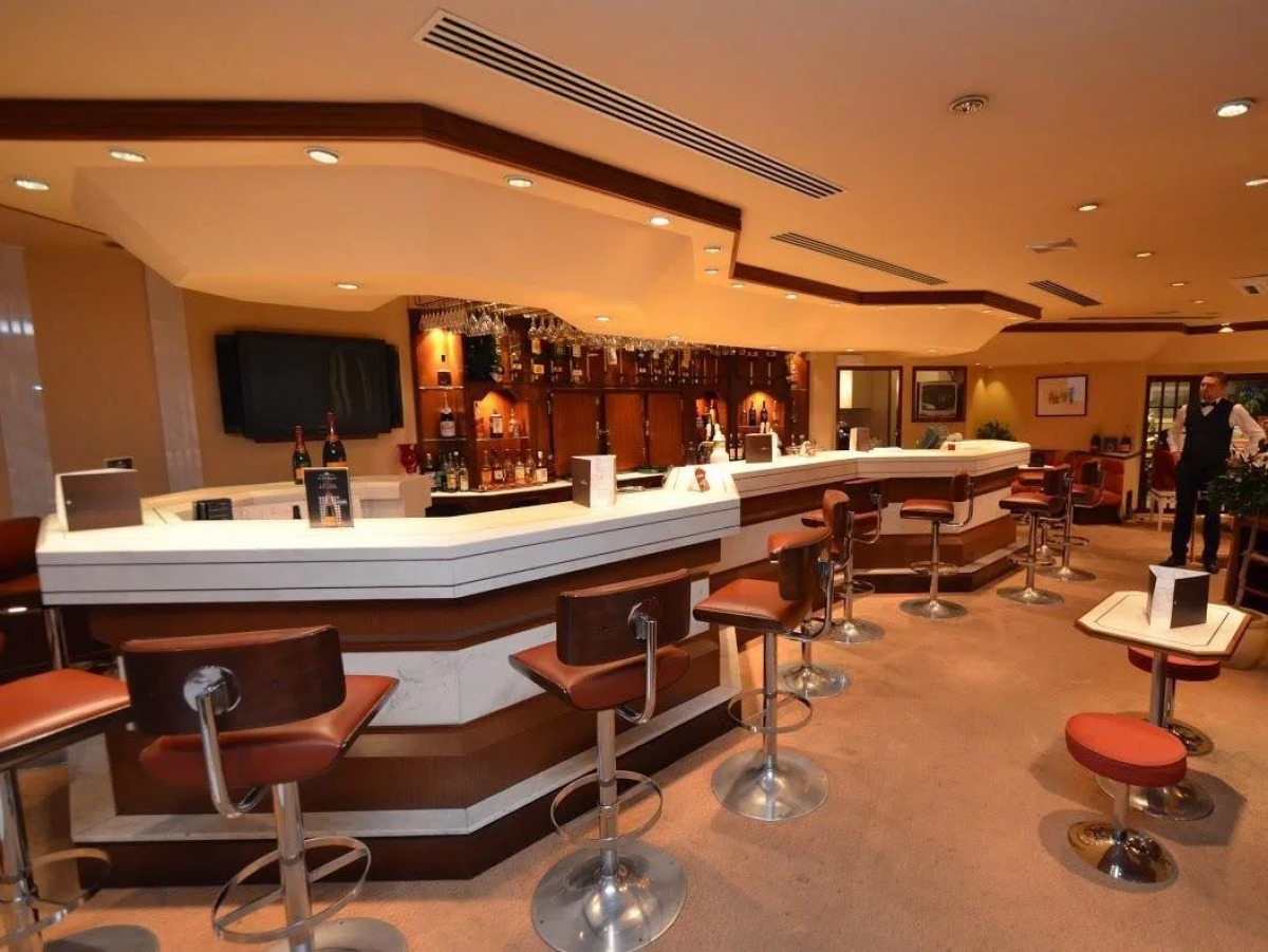 Bedford Hotel & Congress Centre