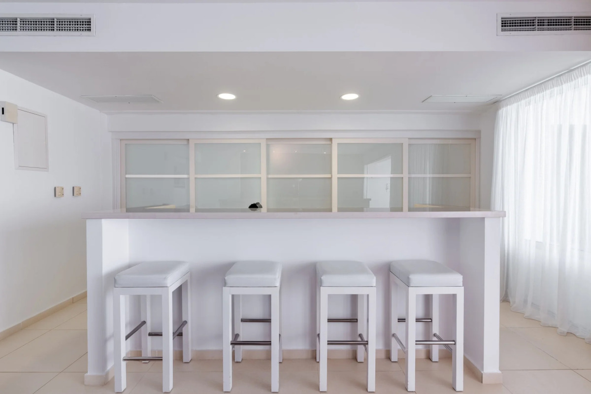 Napa Mermaid Hotel & Suites