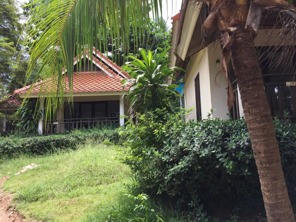 Aquavana Haad Rin Resort