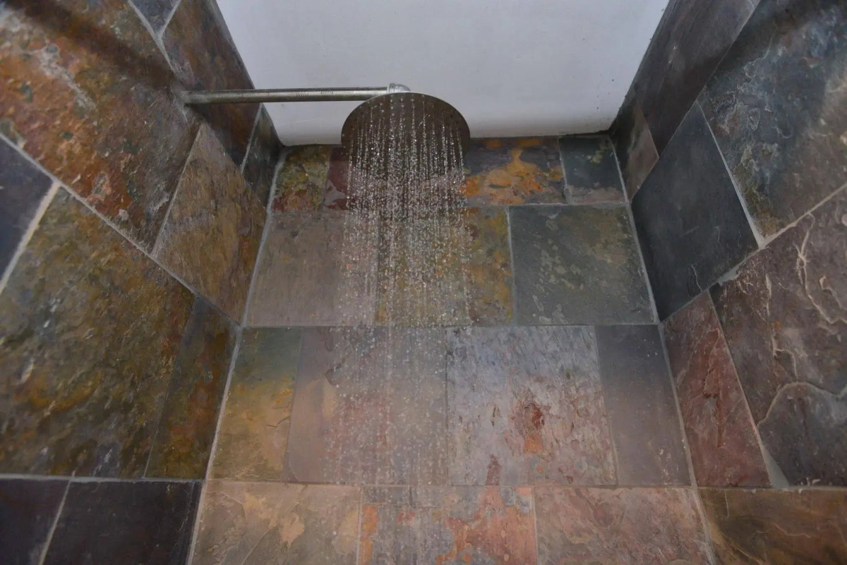 Explore Hotel and Hostel