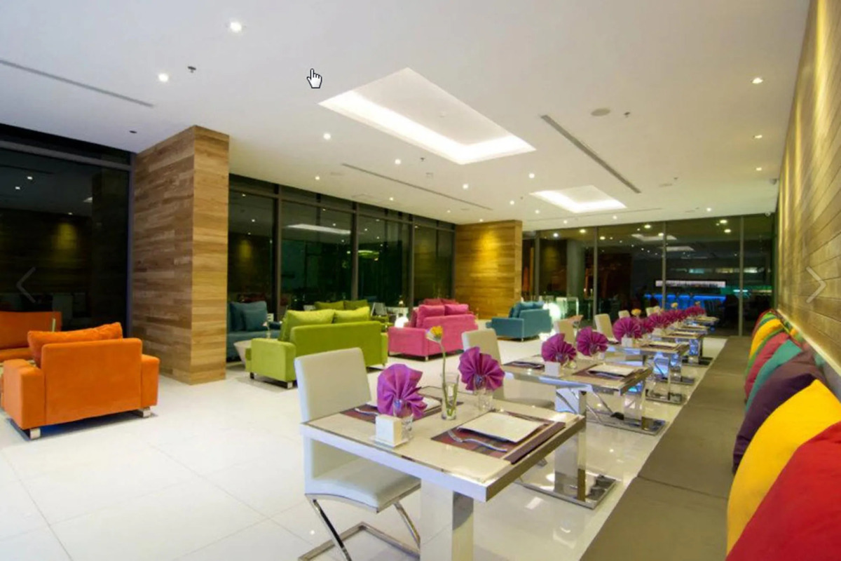 Seven Zea Chic Hotel