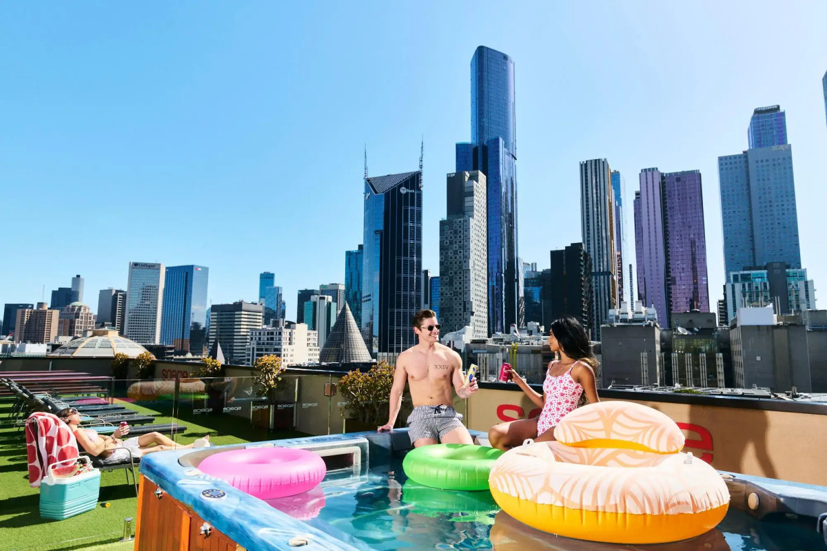 Space Hotel - Hostel