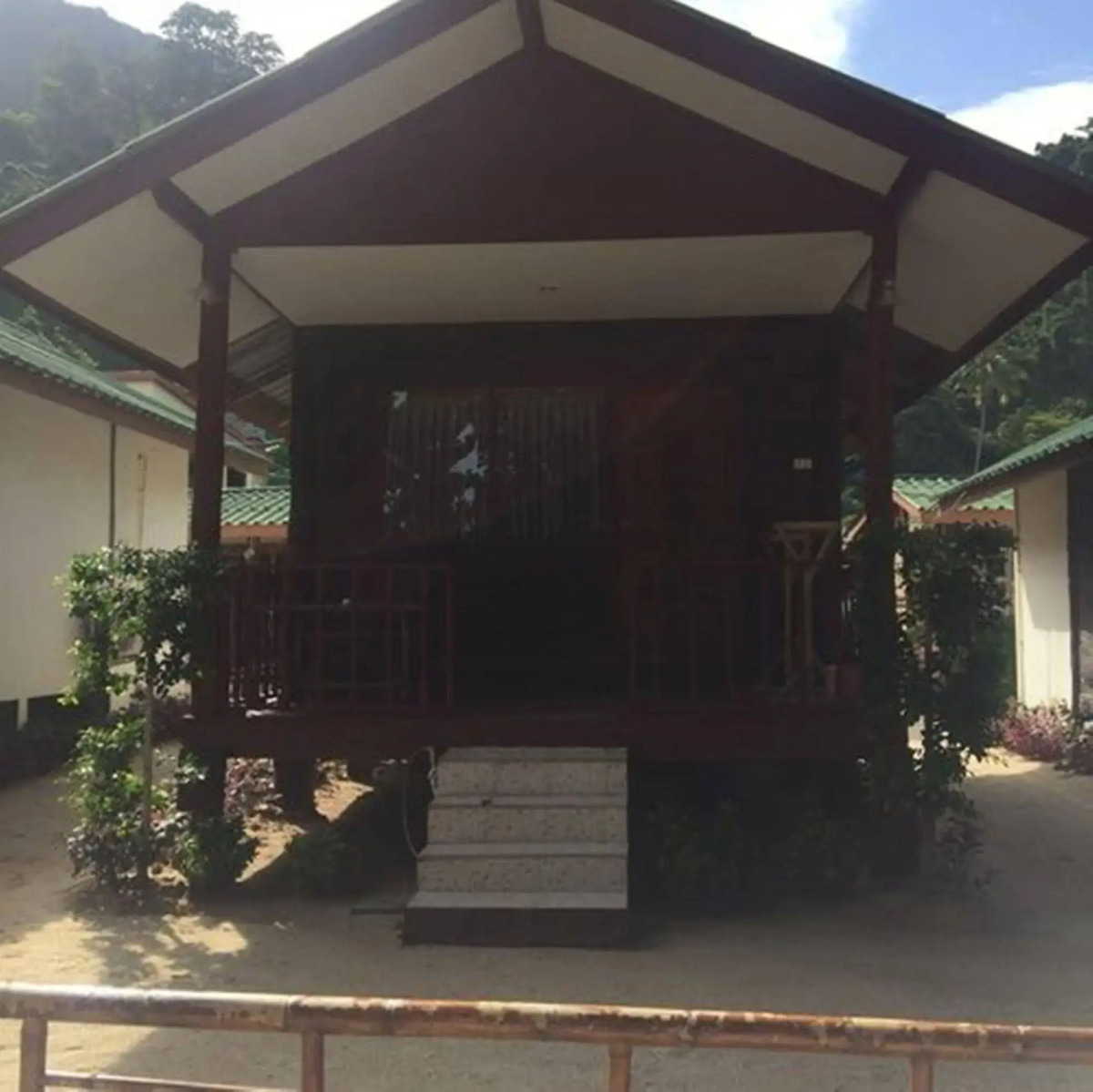 Phi Phi Nice Beach Resort