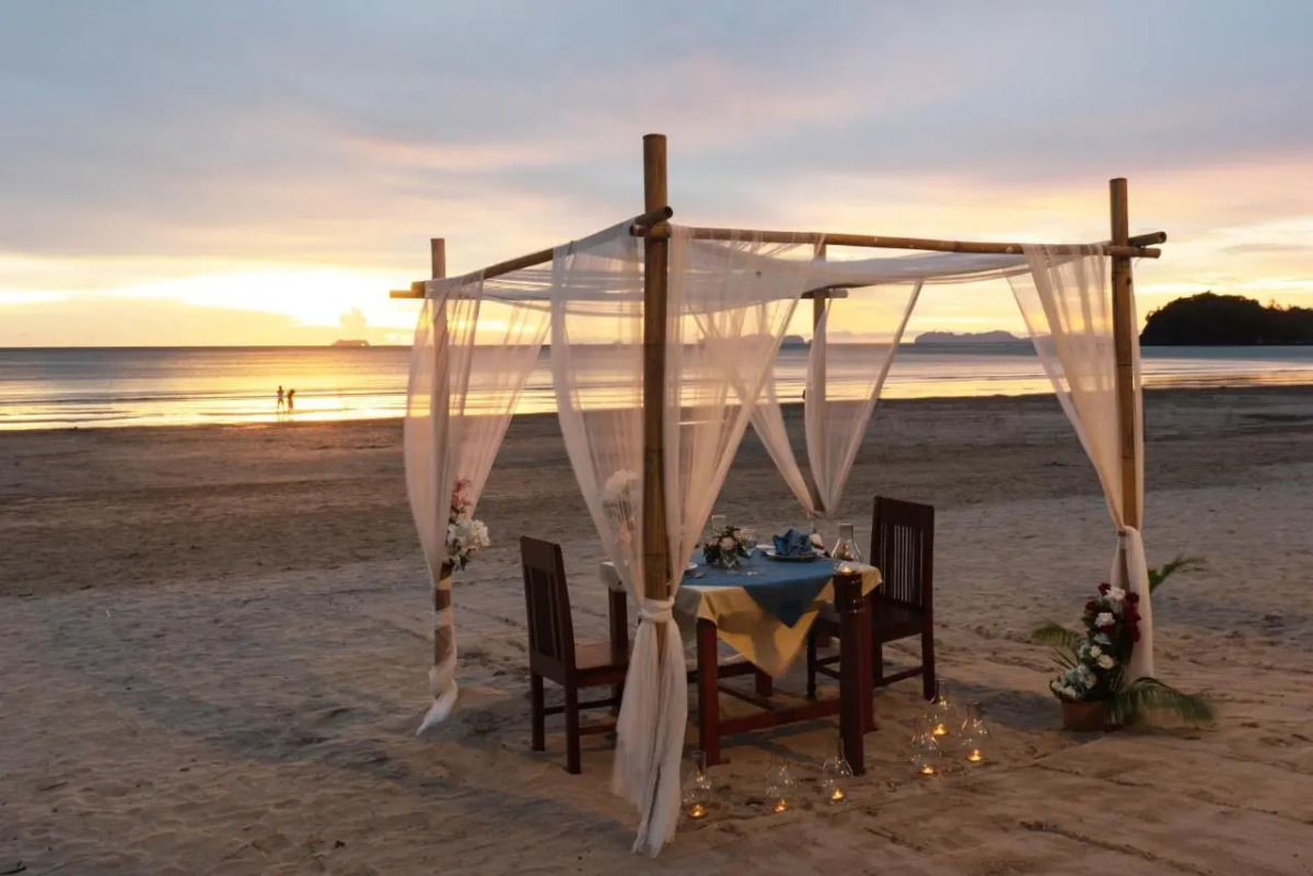 Royal Lanta Resort & Spa