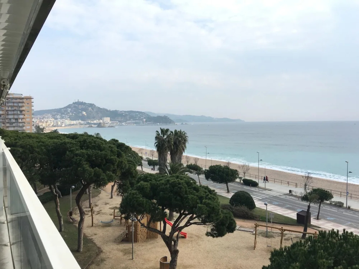 Aiguaneu Apartaments Els Pins