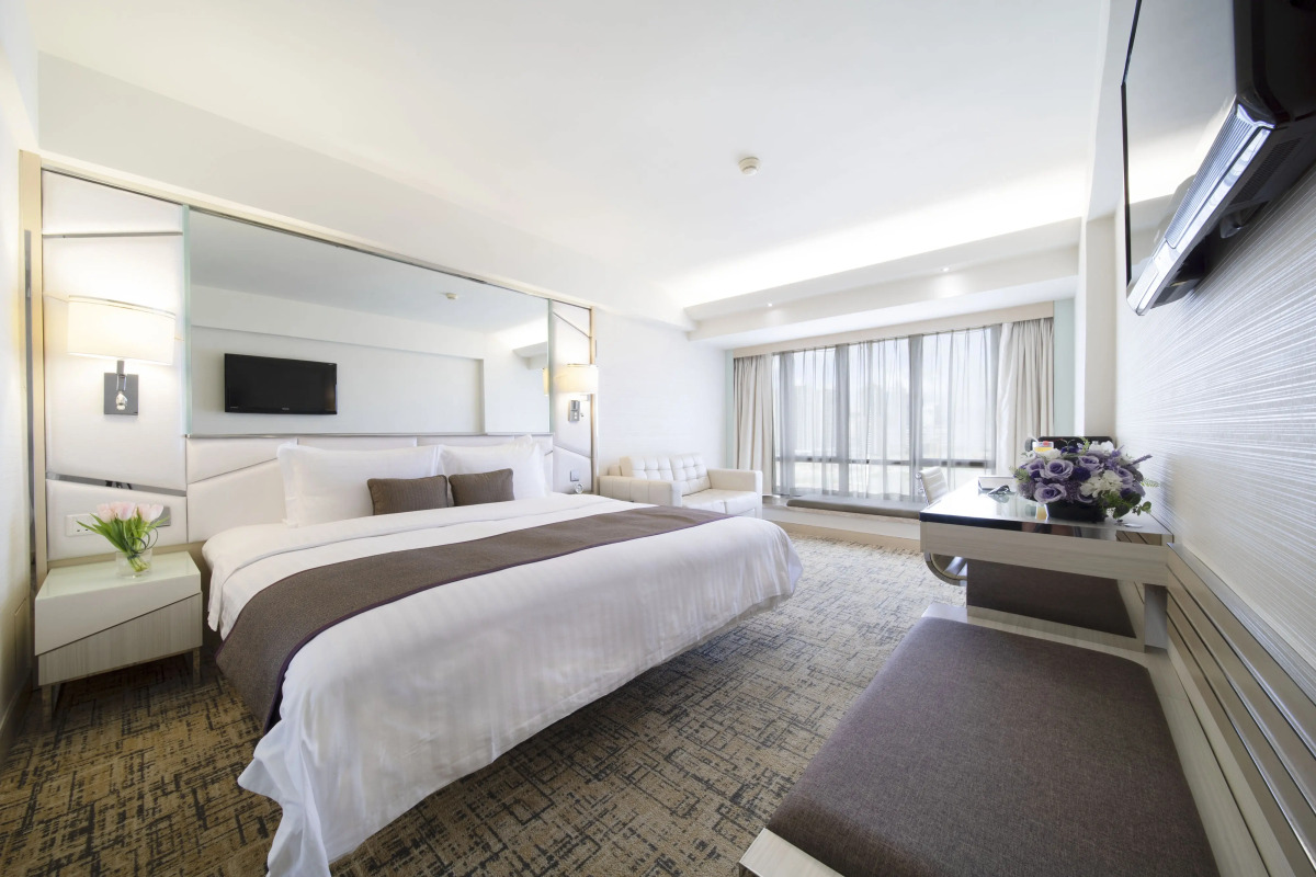 Regal Oriental Hotel