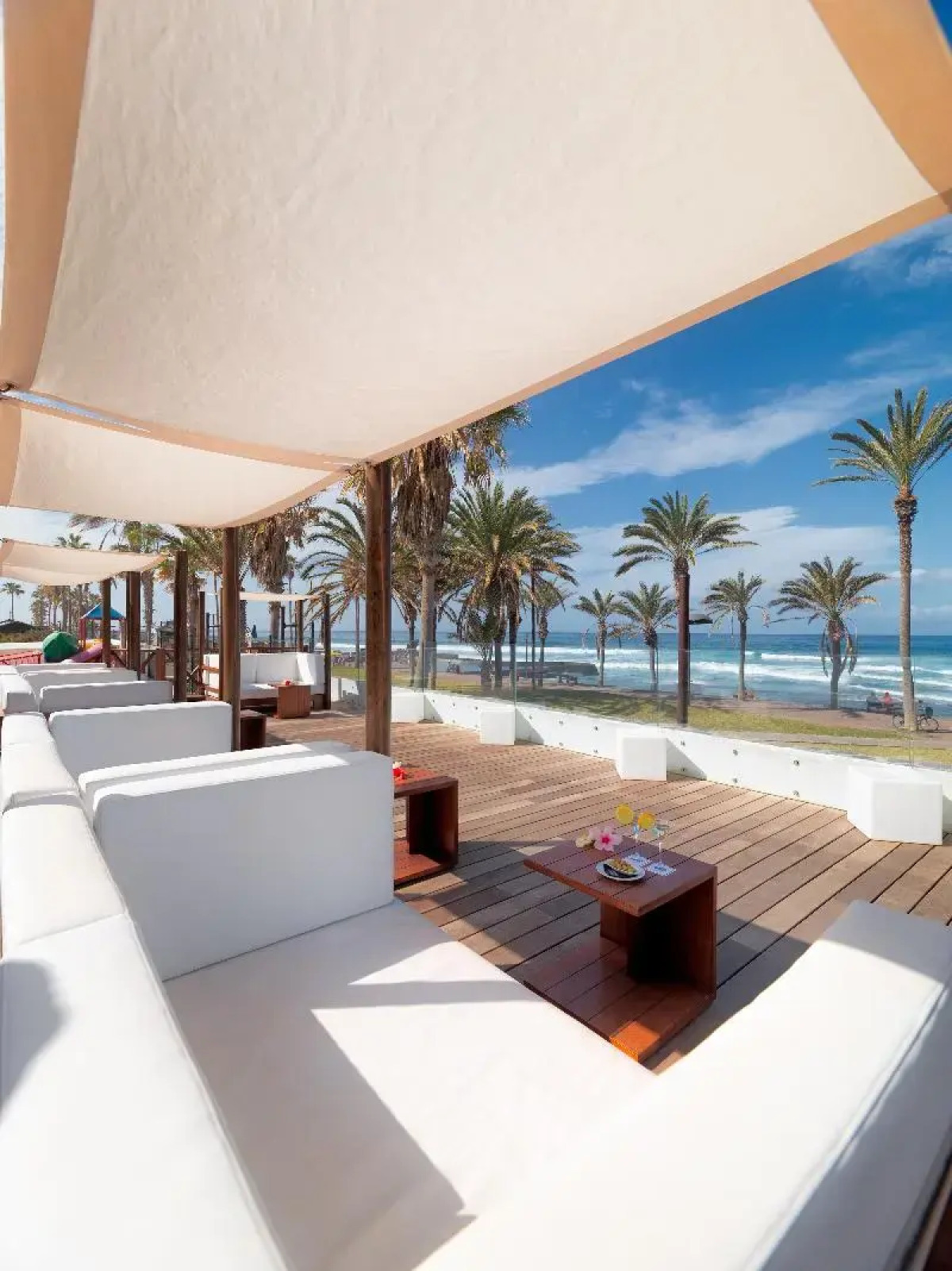 Отель H10 Conquistador