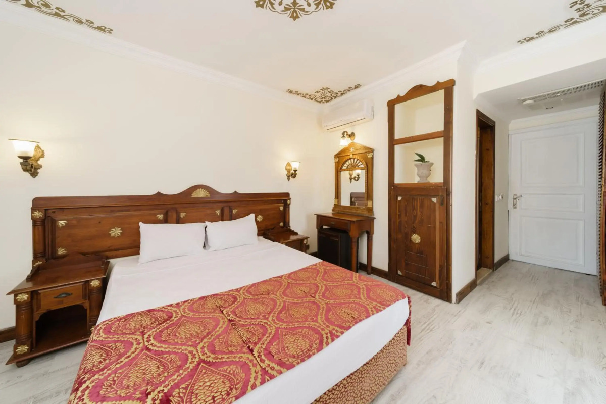 Costa Bitezhan Hotel