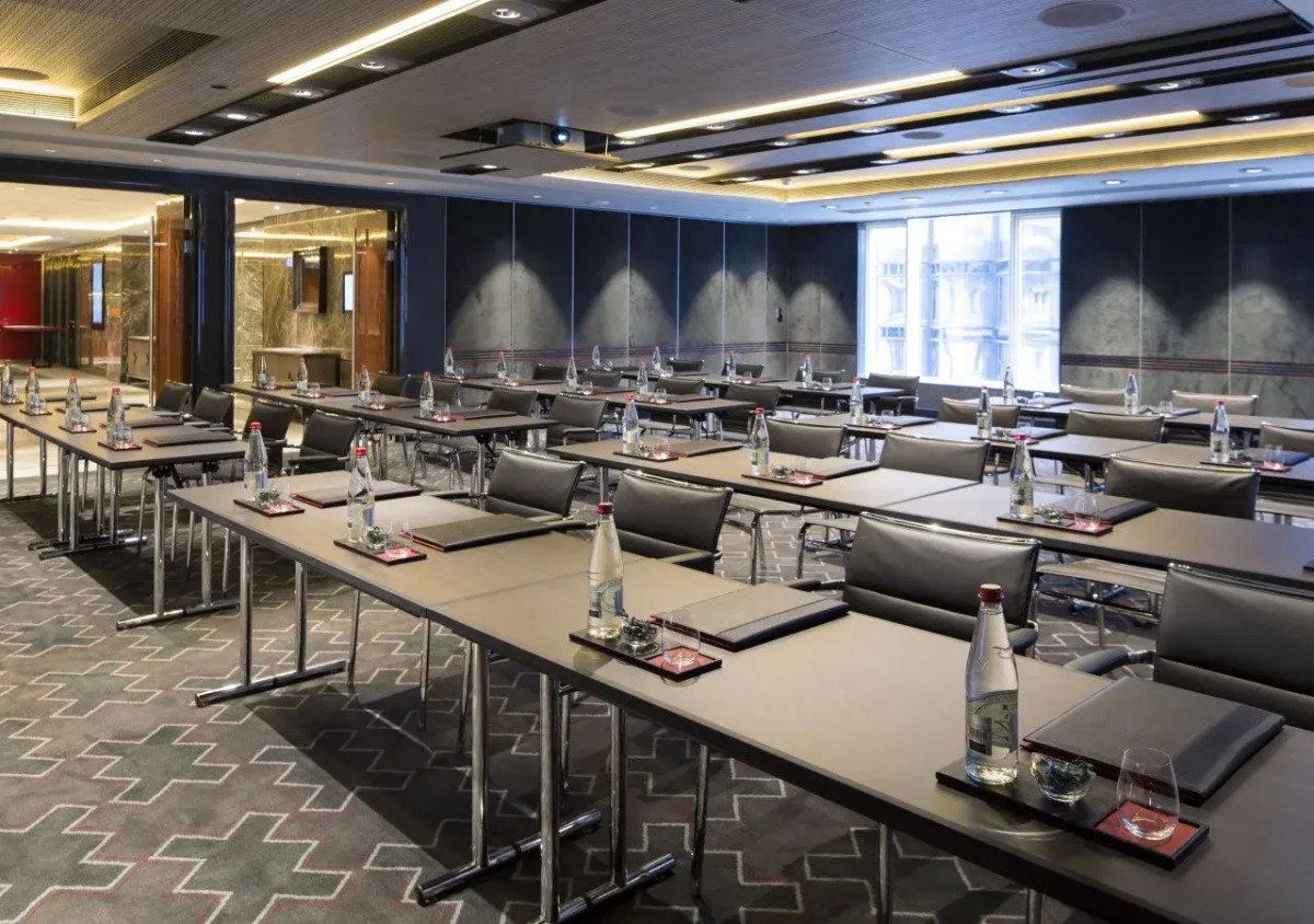 Отель The Peninsula Hong Kong