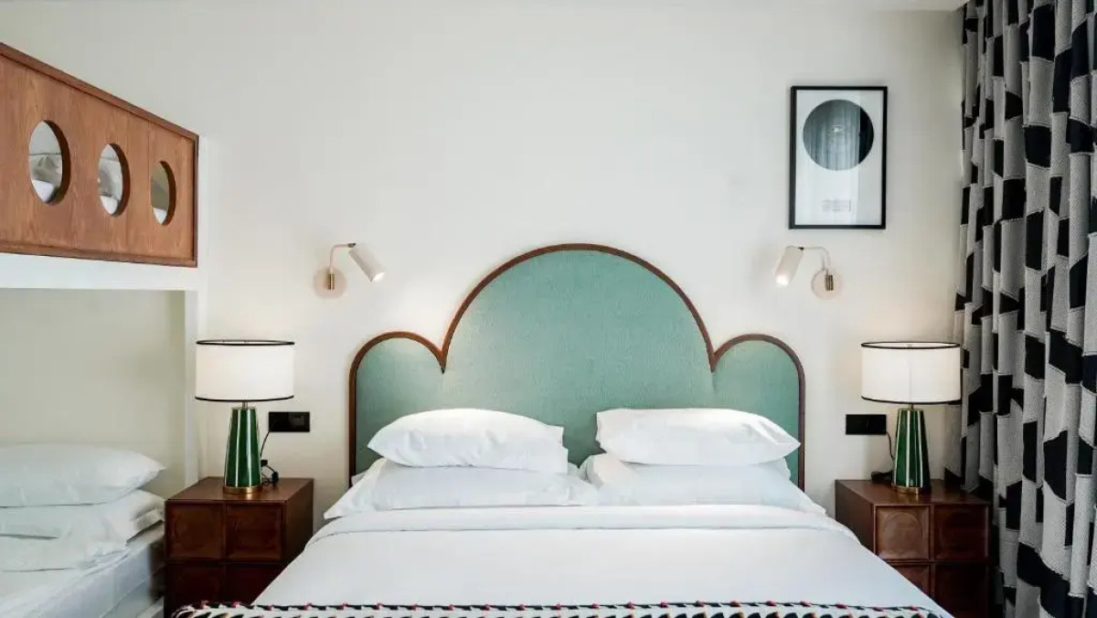 Sugar Marina POP, Kata Beach