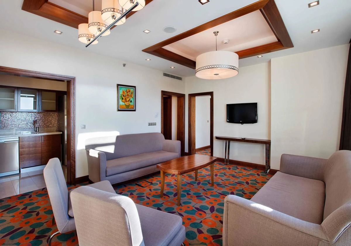 DoubleTree by Hilton Hotel Van