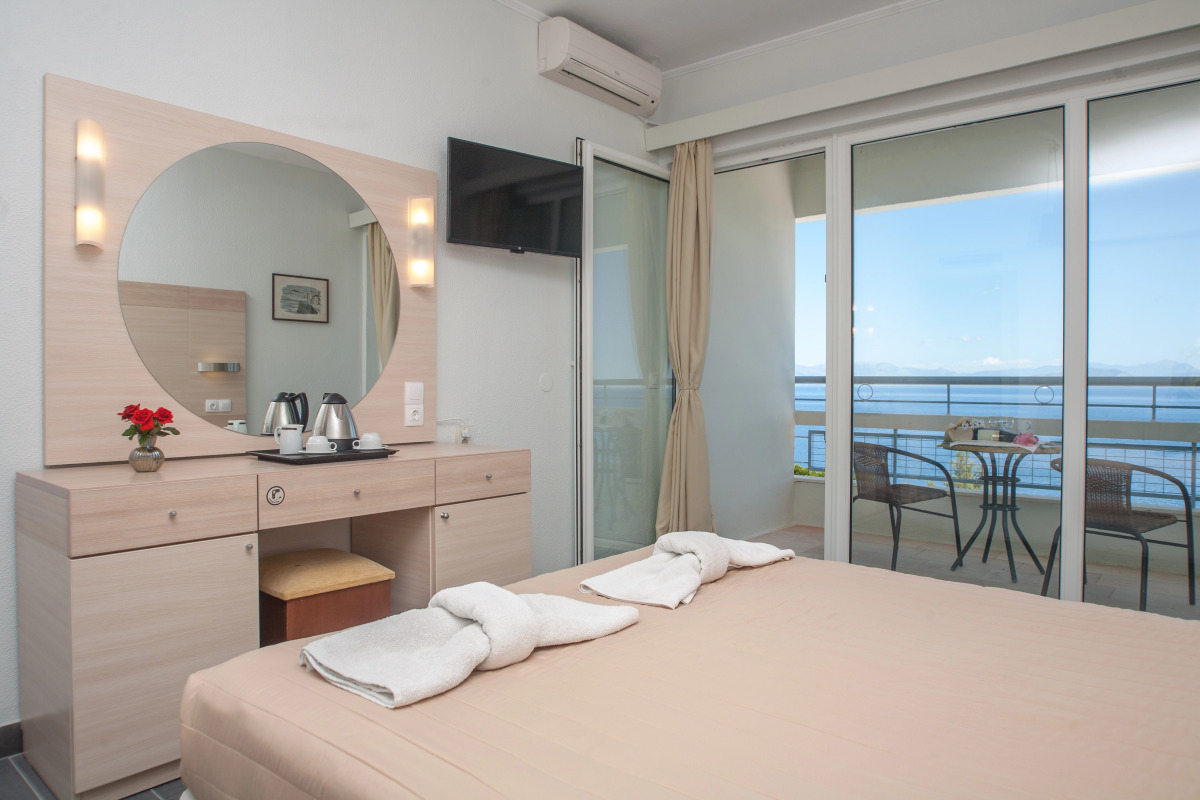 Отель Alexandros 