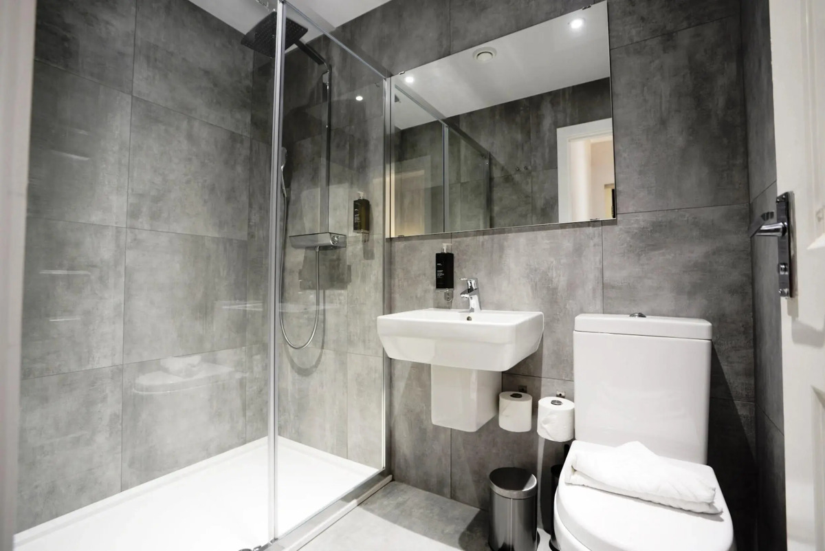 Airways Hotel London