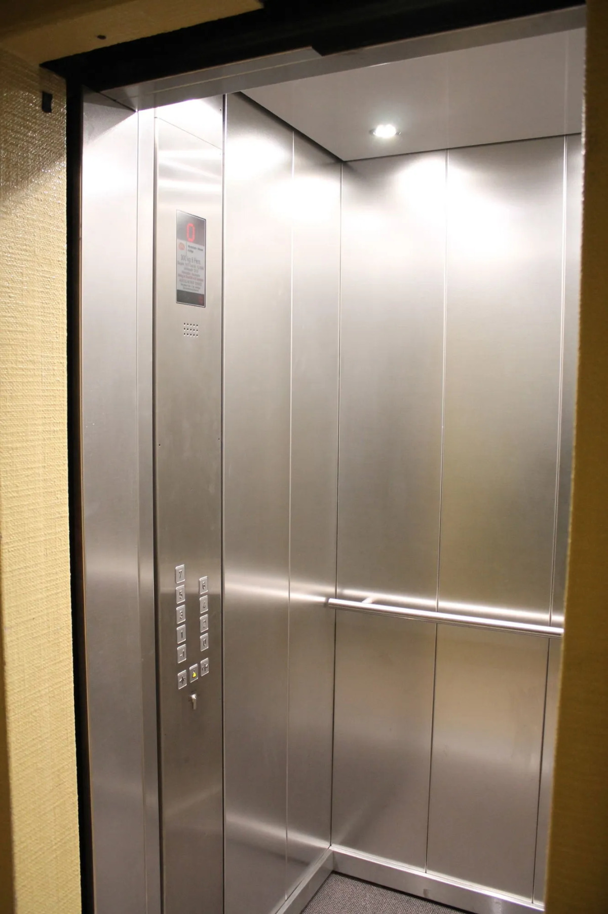 Rheinmetropole Hotel