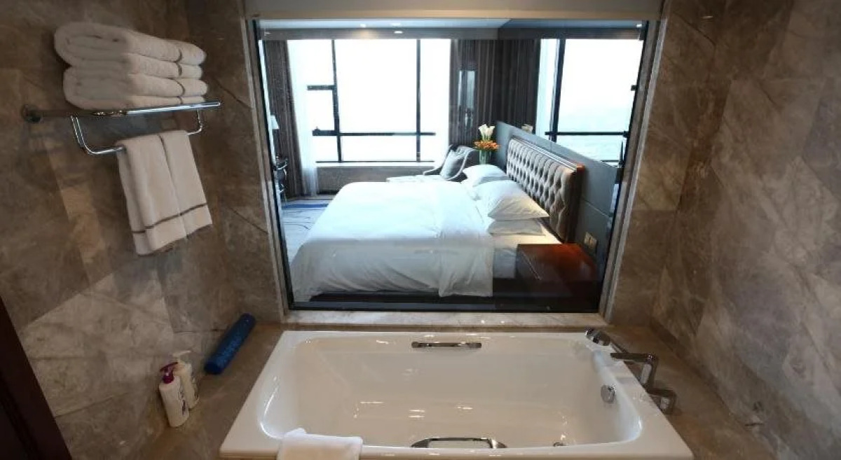 Longyue International Hotel