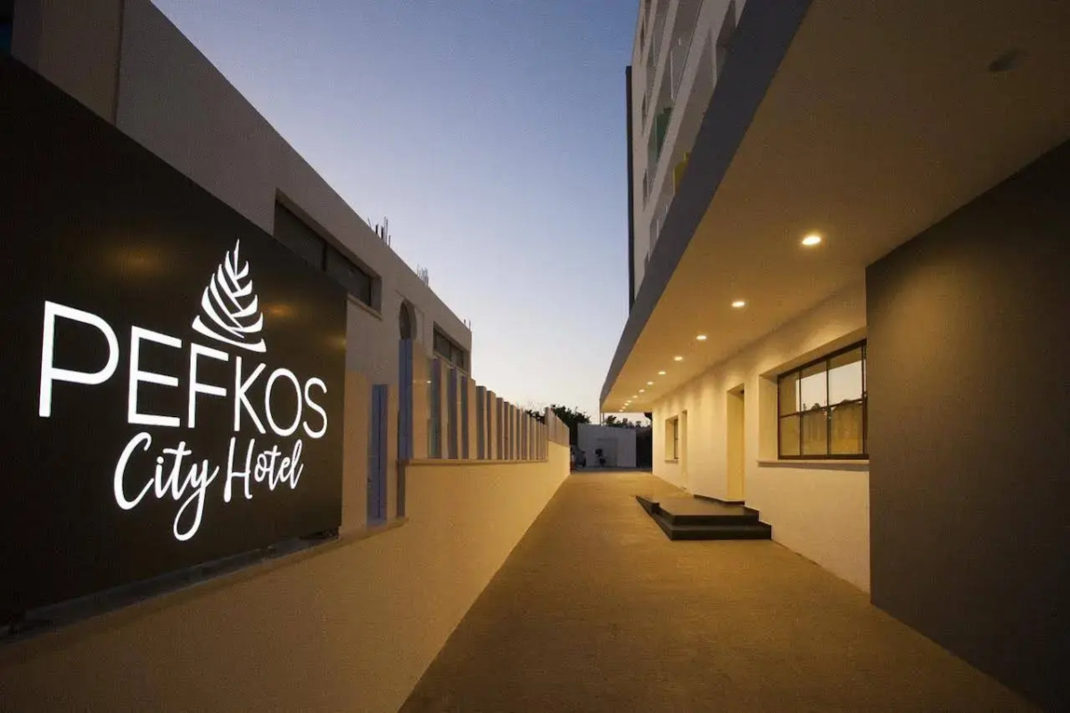 Pefkos Hotel