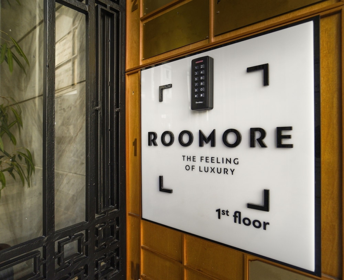 Roomore Apartments