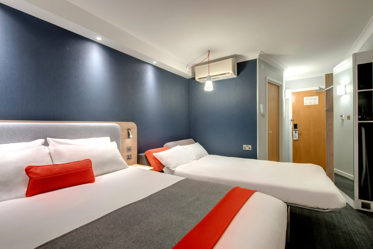 Holiday Inn Express London Luton Airport by IHG