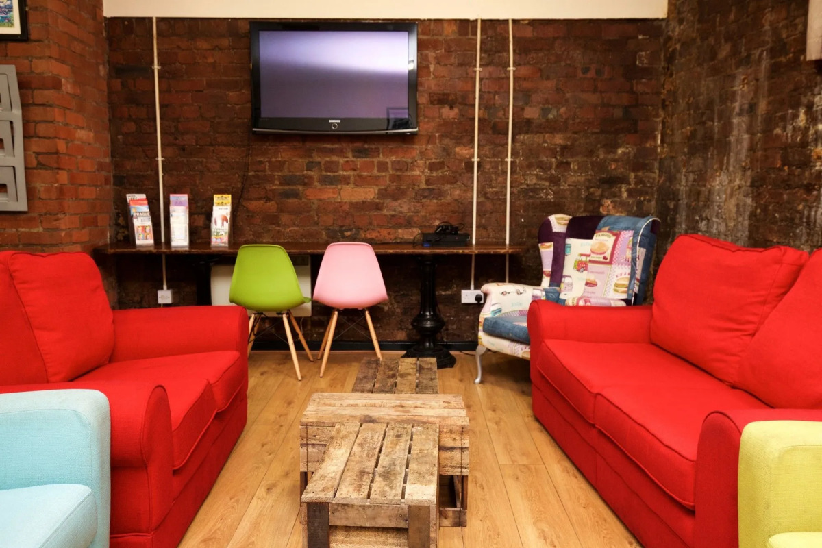 International Inn - Hostel