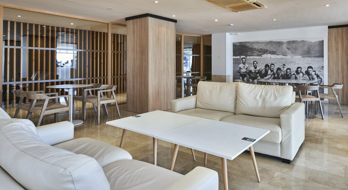 Globales Cala Vinas Adults Only 16+