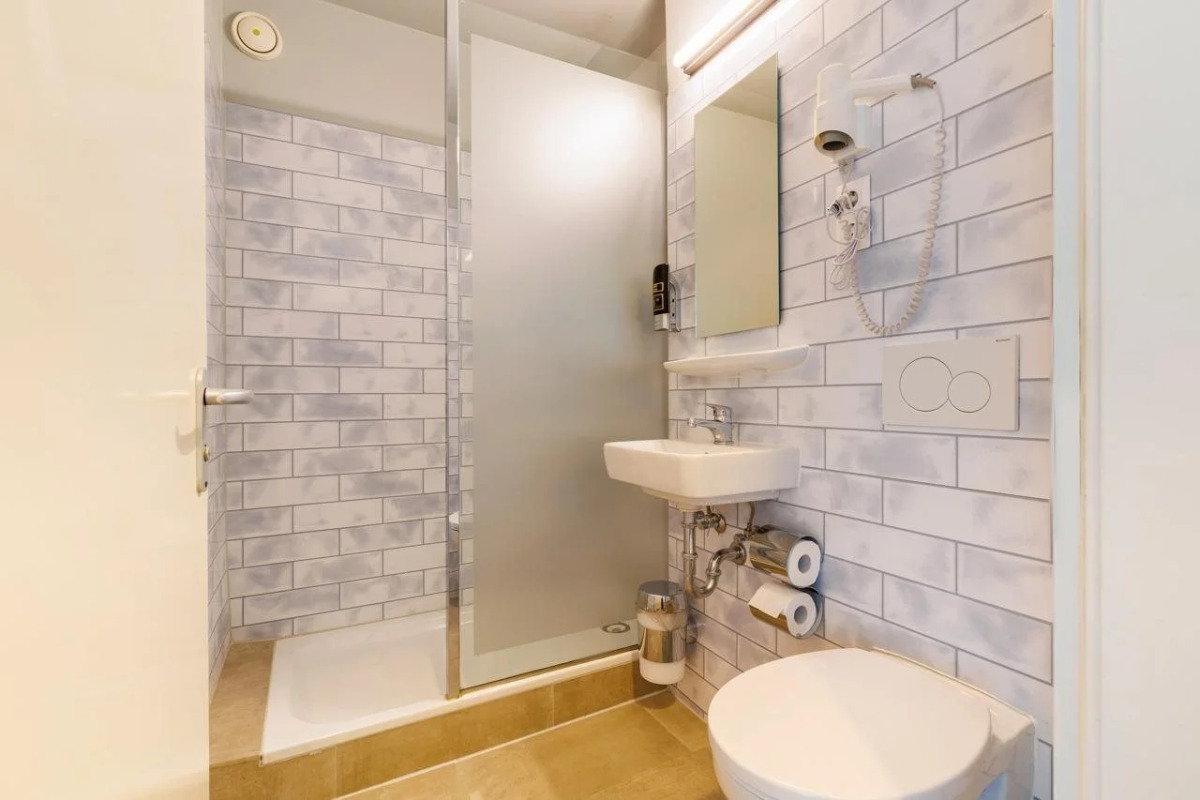 a&o München Hackerbrücke