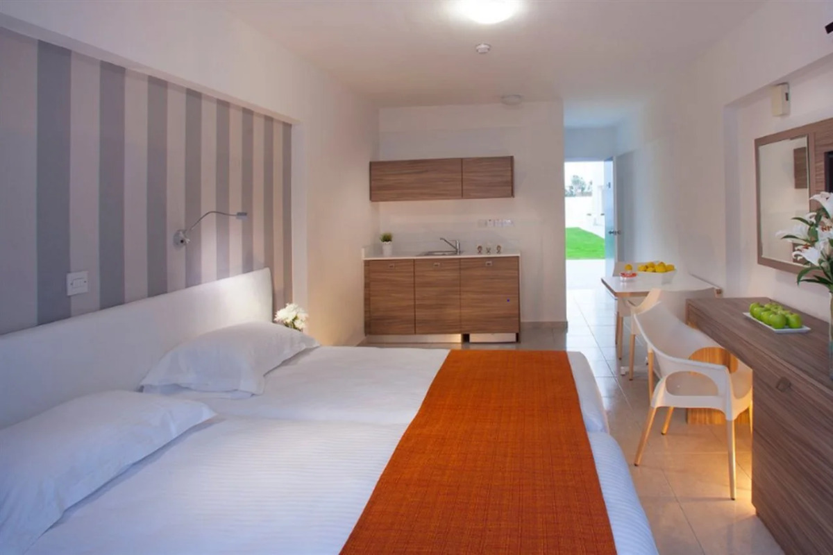 Princessa Vera Hotel Apartments