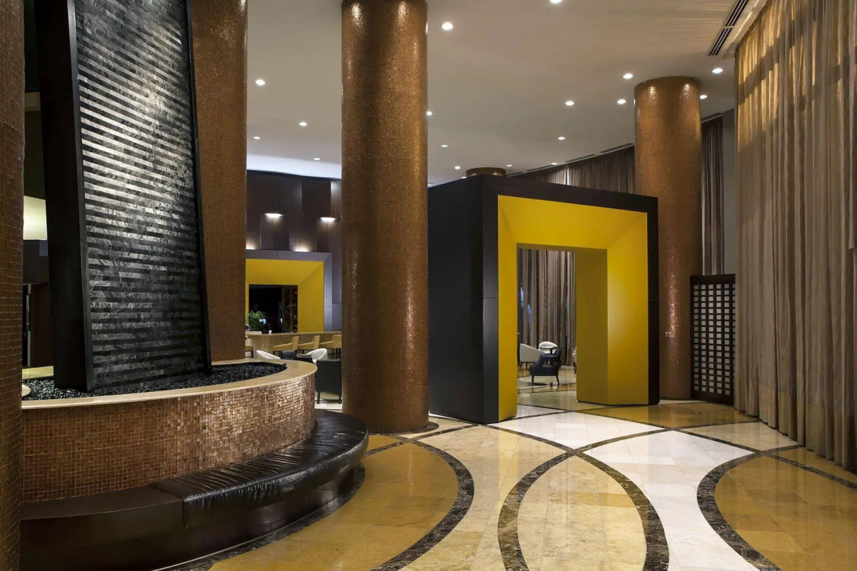 Trump International Beach Resort