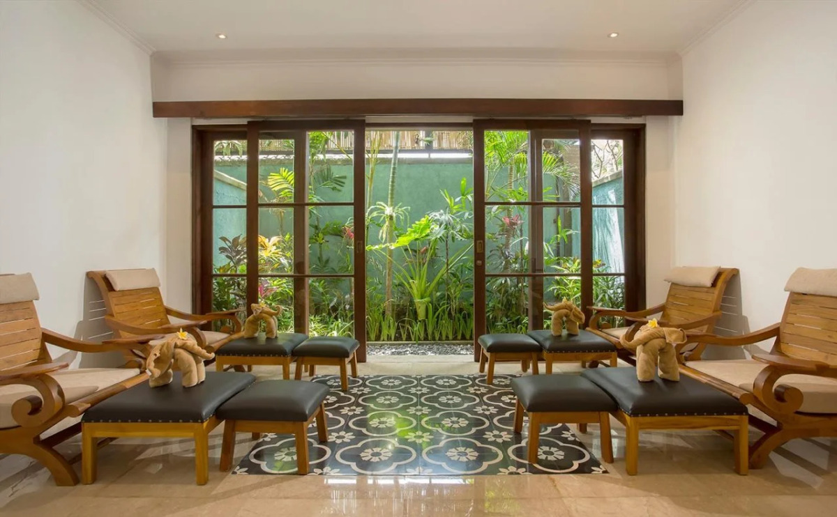 Отель Dwaraka The Royal Villas