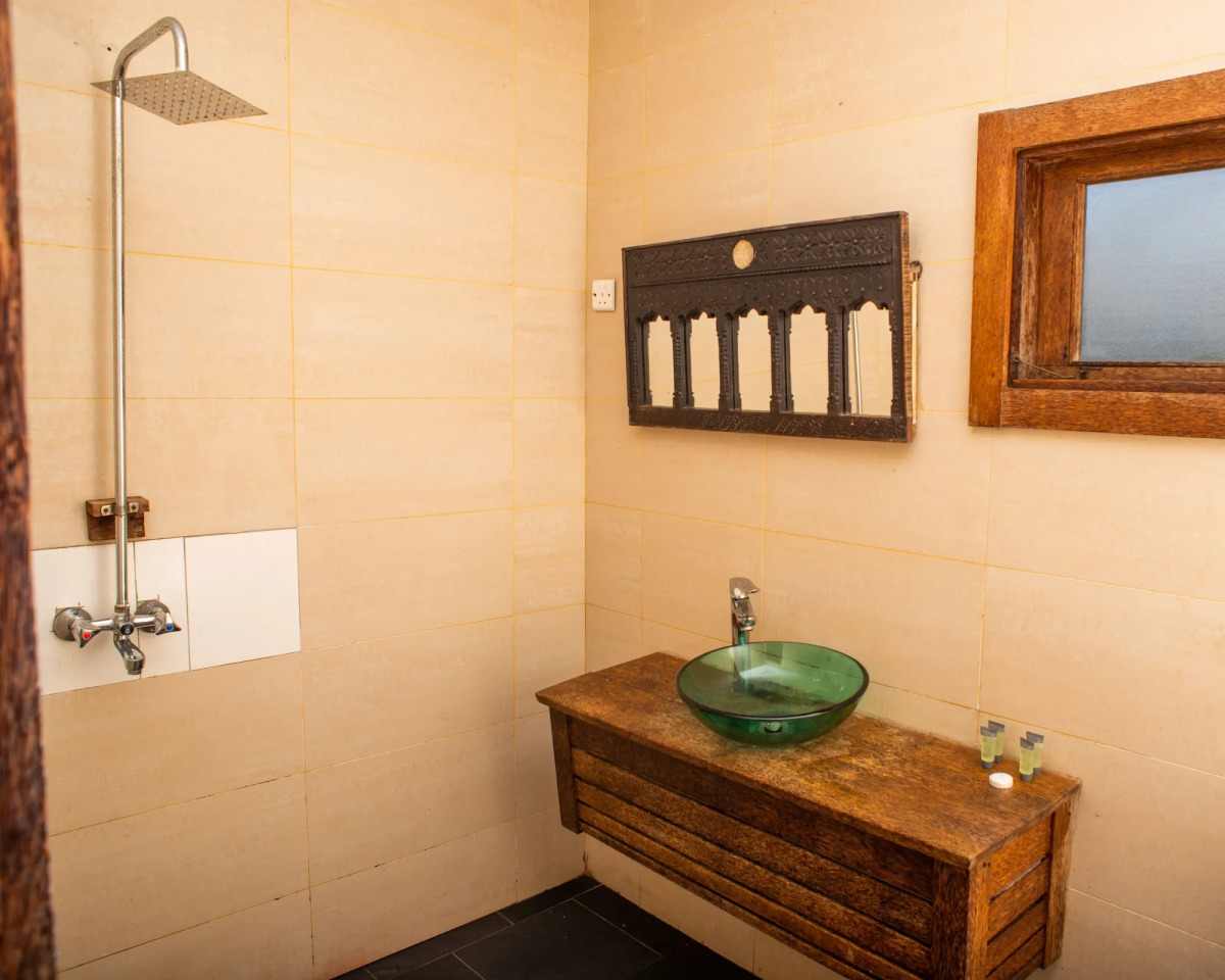 Coral Rocks Hotel & Restaurant