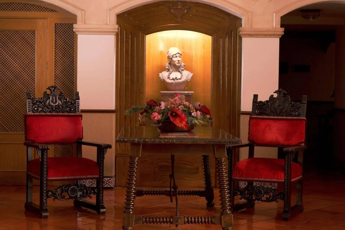 Hotel Zentral Mayoral