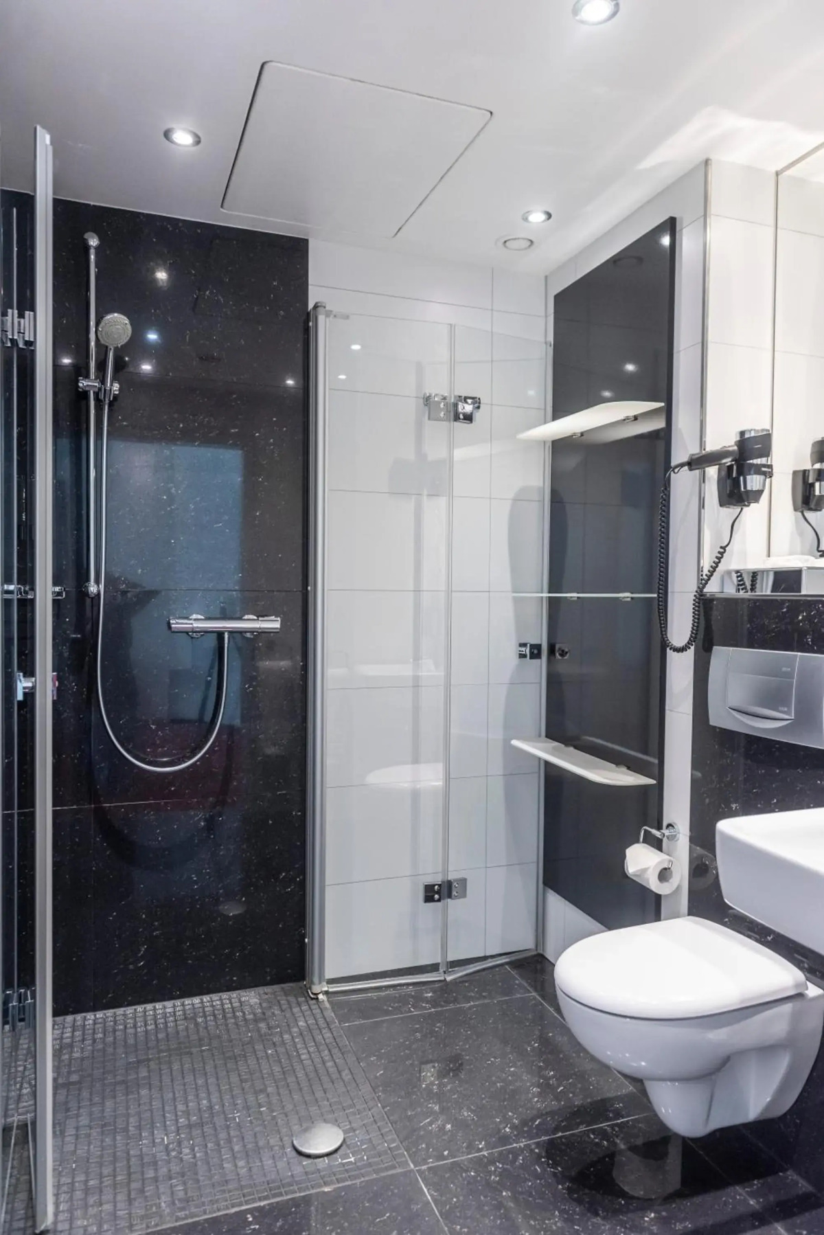 Hotel Renoir*** Paris Montparnasse