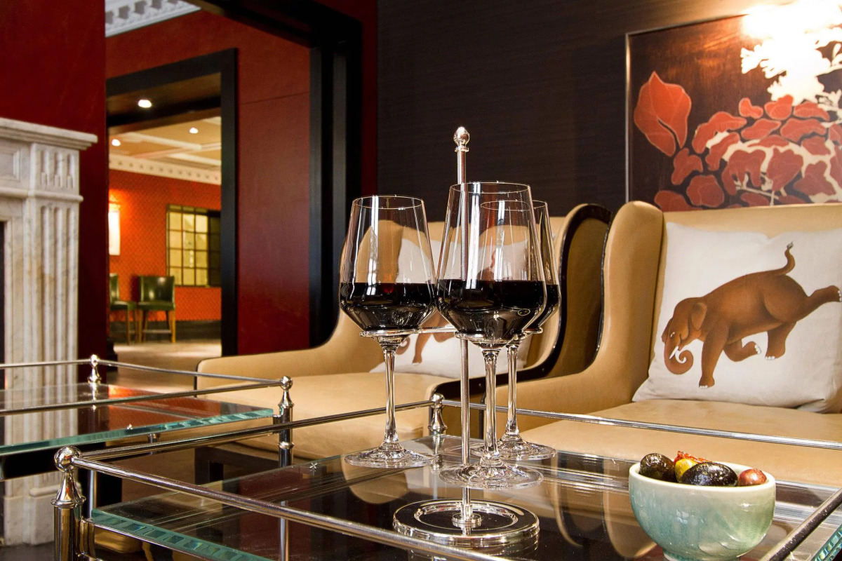 St. Ermins Hotel, Autograph Collection