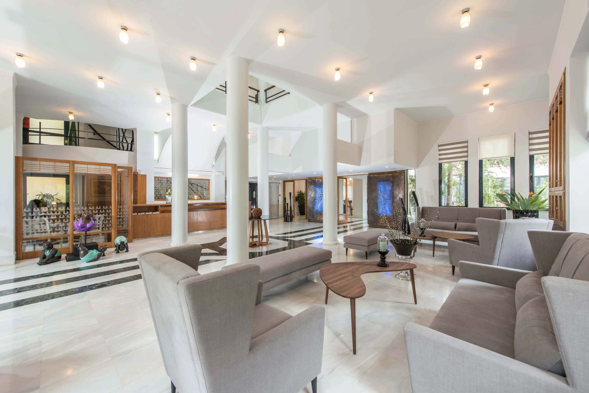 Avra City Boutique Hotel