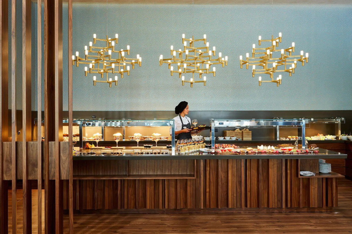 Maestral Resort & Casino