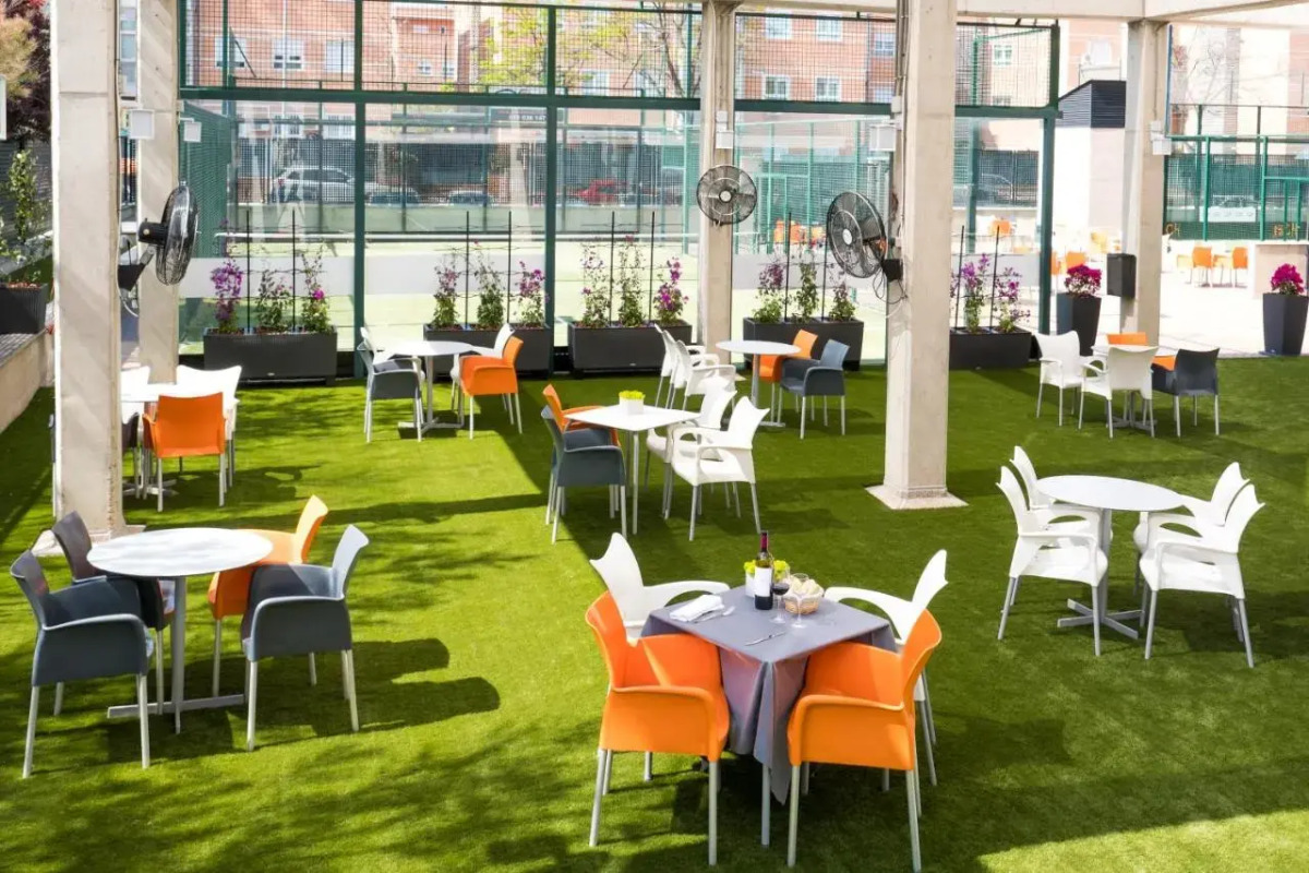 Hotel Tach Madrid Airport