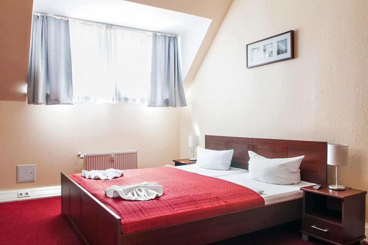 Mikon Eastgate Hotel