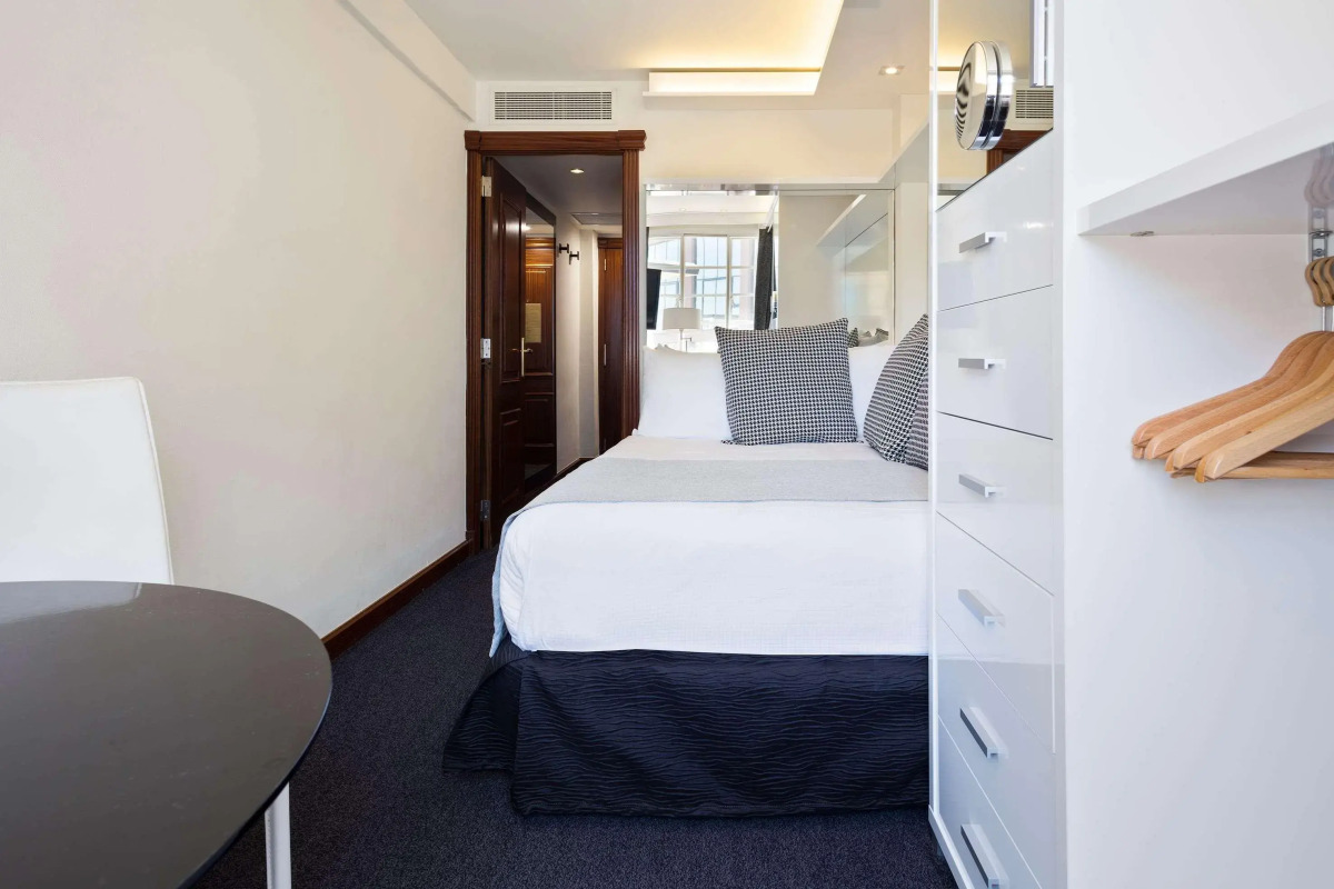 Melia White House Apartments