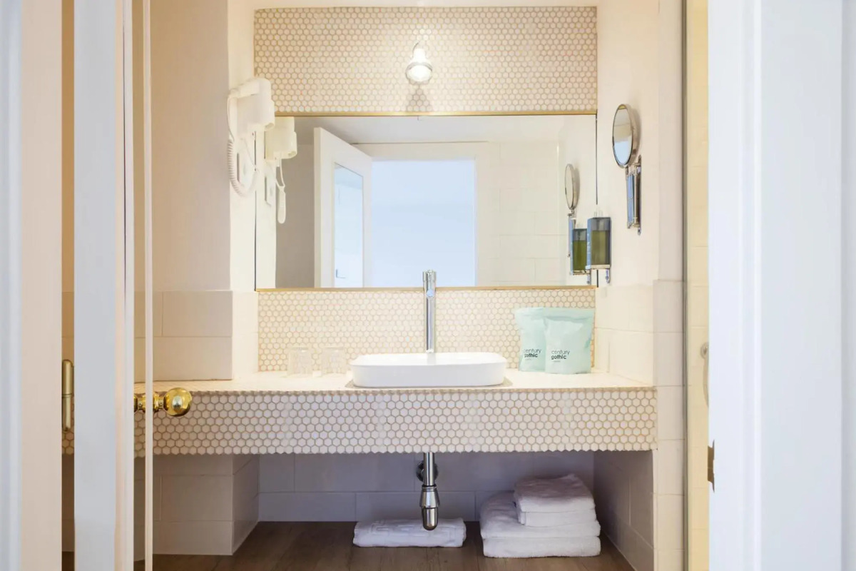 The 15th Boutique Hotel