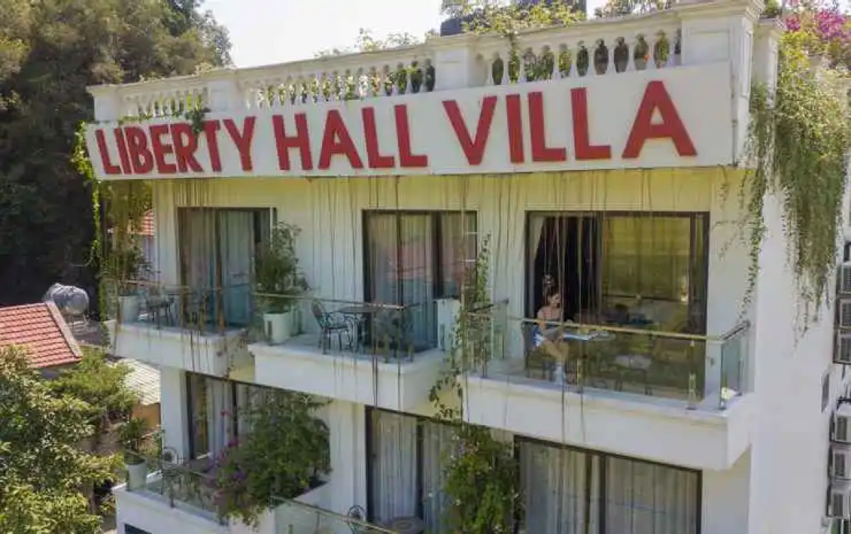 Liberty Hall Tam Coc Hotel & Villa