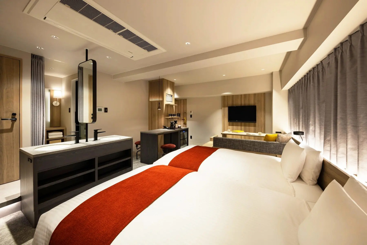 Отель The B Namba-Kuromon