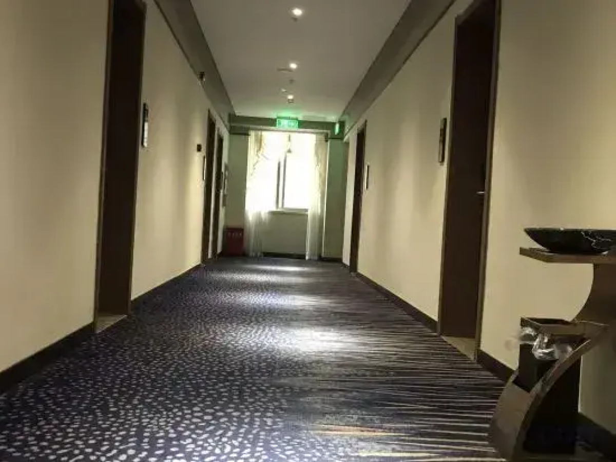 Tiange Theme Hotel (Jianzhong Branch)