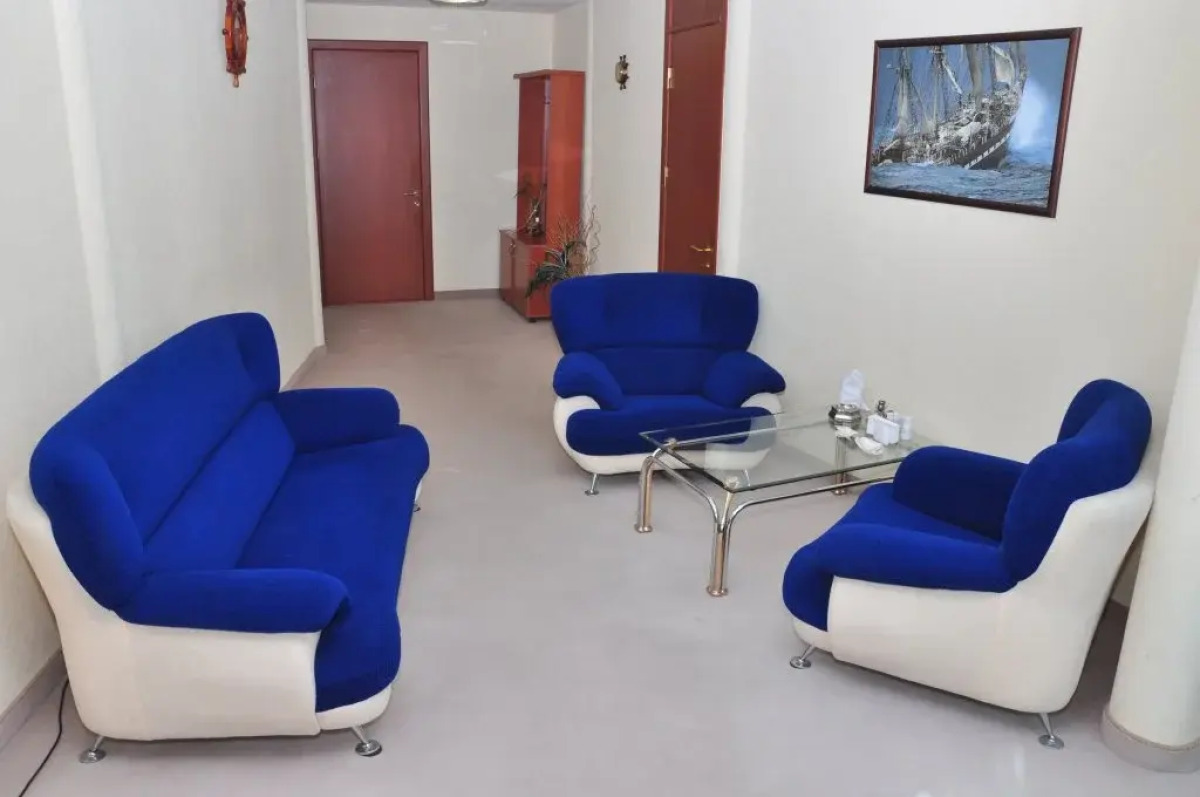 Отель «Яхт-клуб»