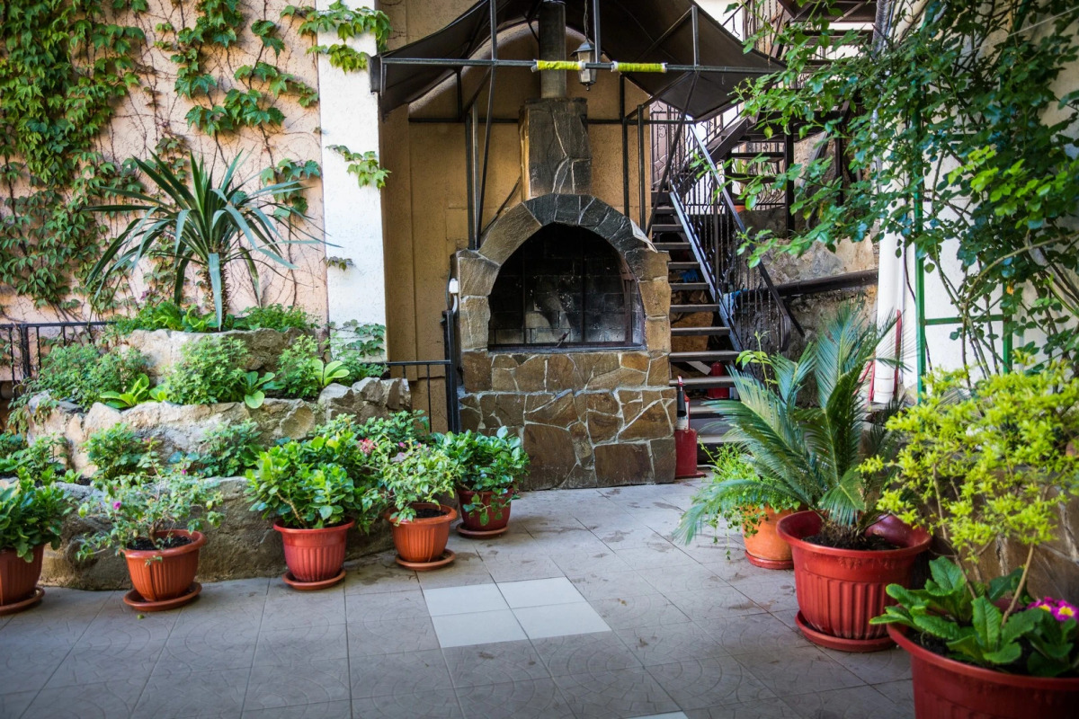 Лукоморье (Алупка)