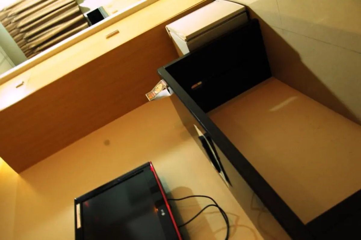 Rumi Apartelle Hotel