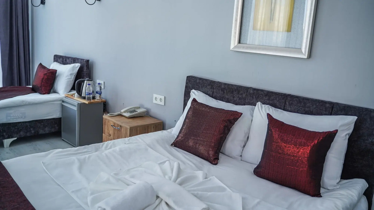 Grand Niki Hotel & Spa