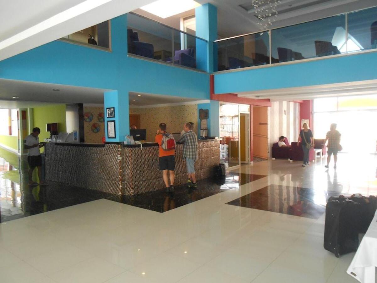 Side Win Hotel & Spa