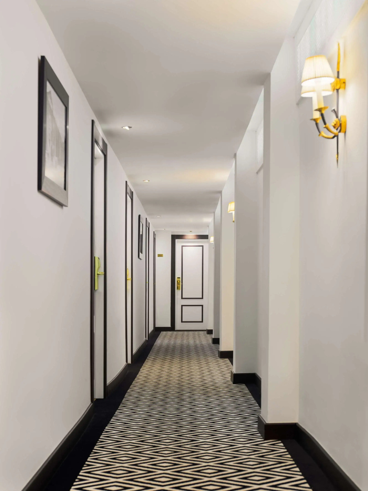 H10 Corregidor Boutique Hotel