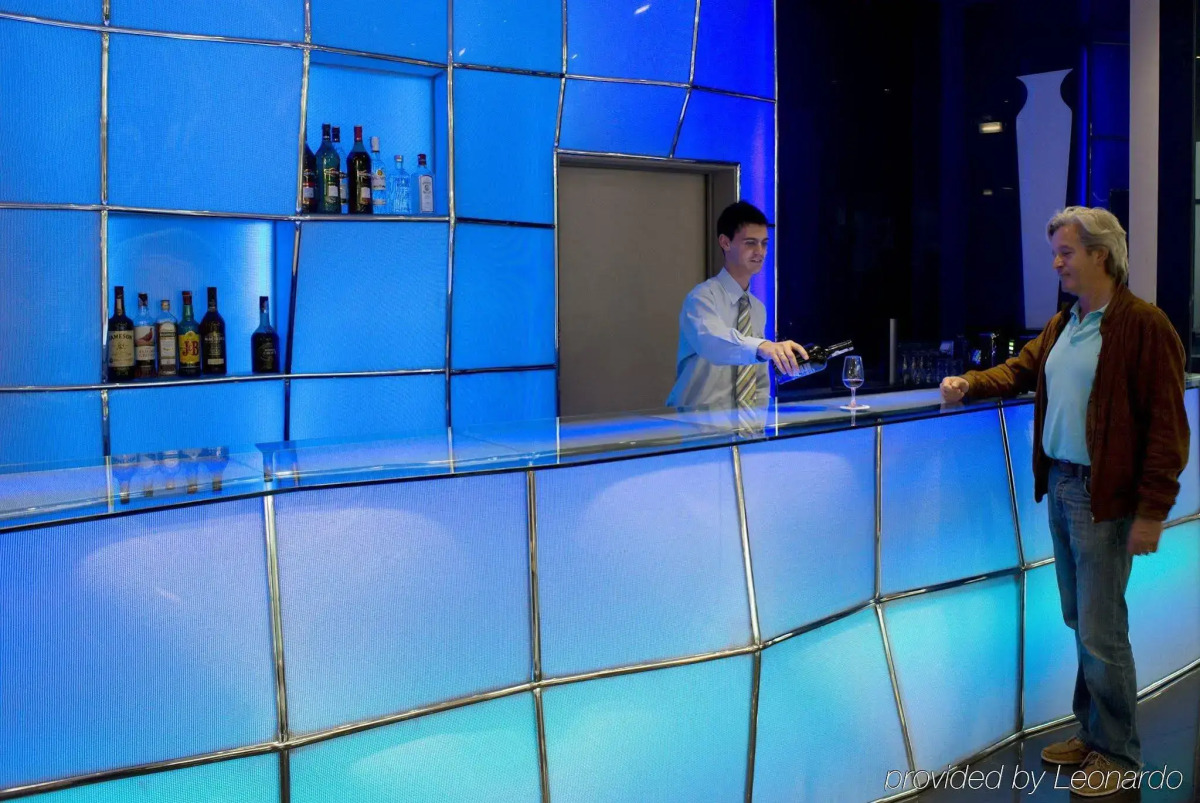 Holiday Inn Express Lisbon - Alfragide by IHG